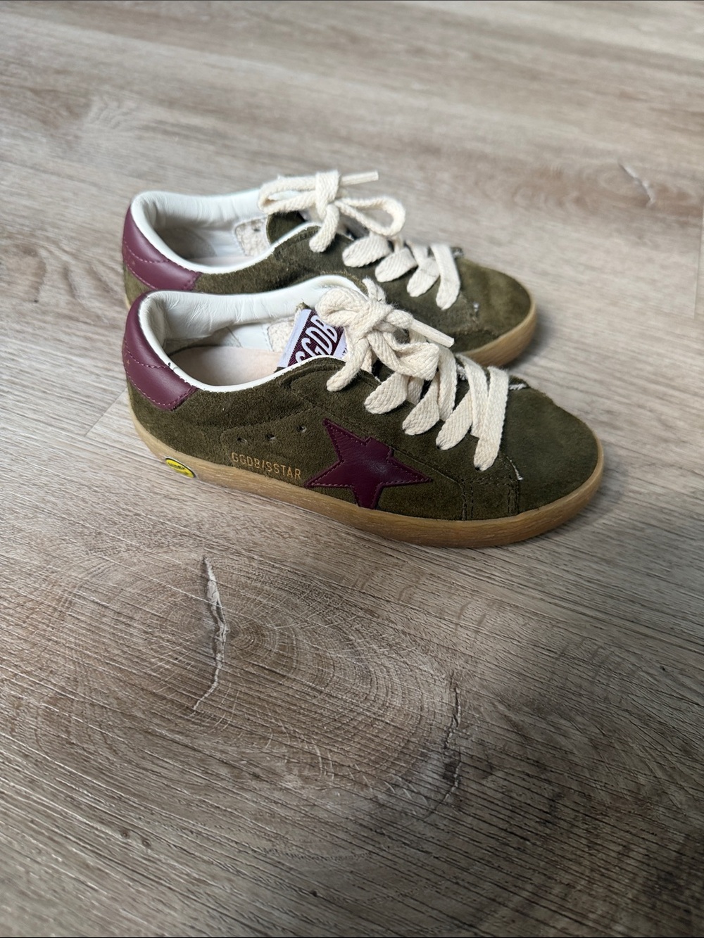 Golden Goose Kids Olive Suede Sneakers with Plum Star and Cream Laces